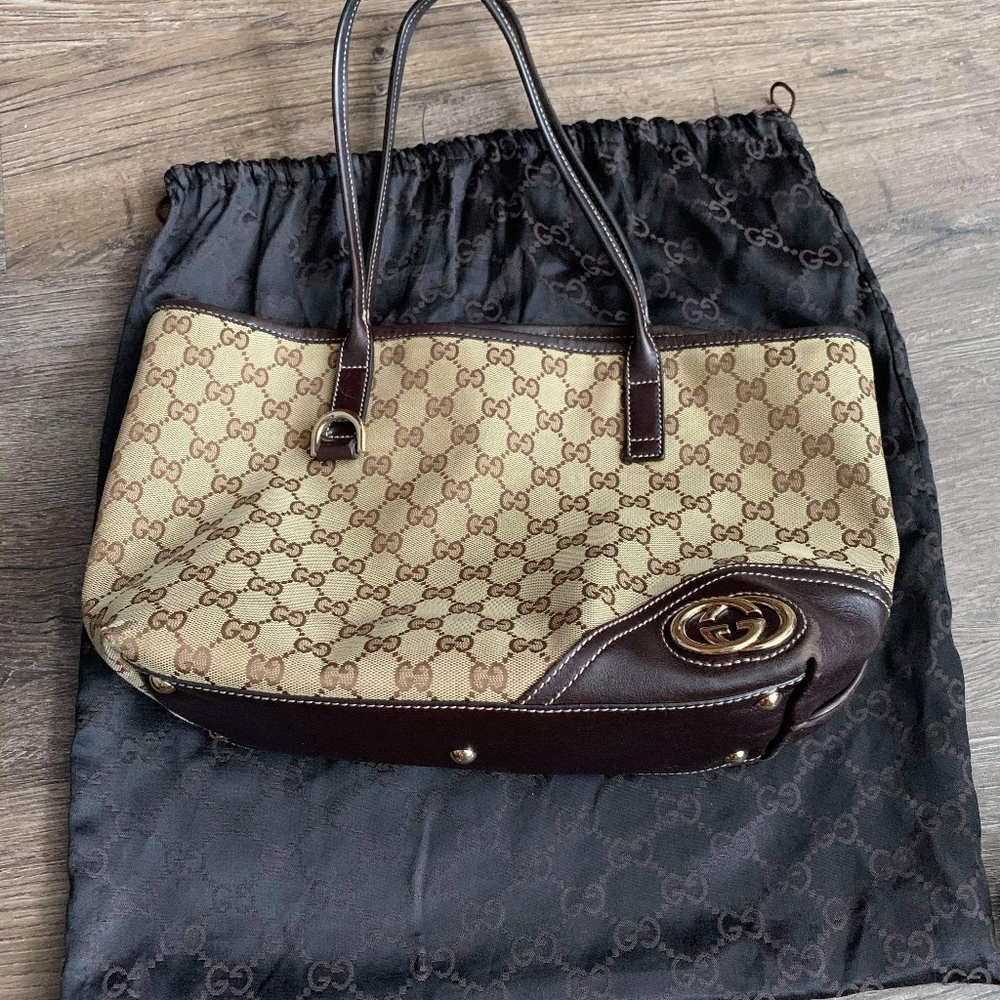 Authent gucci bag timeless